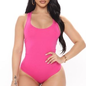 Sleeveless snap bottom tank top bodysuit (L)